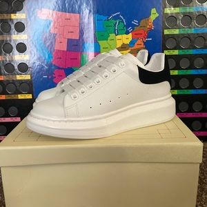Alexander McQueen Oversized Sneaker